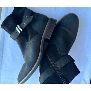 Clarks Black Suede Leather Ankle Boots 6.5M Buckle Strap Side Zip Comfort Moto